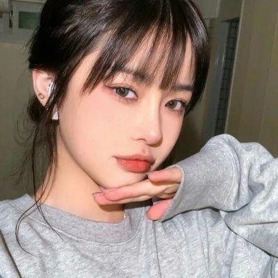顶流爱豆被曝私下抽烟，人设崩塌引发脱粉潮
